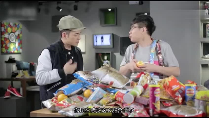 大鹏学厨师没想到师傅也是新手