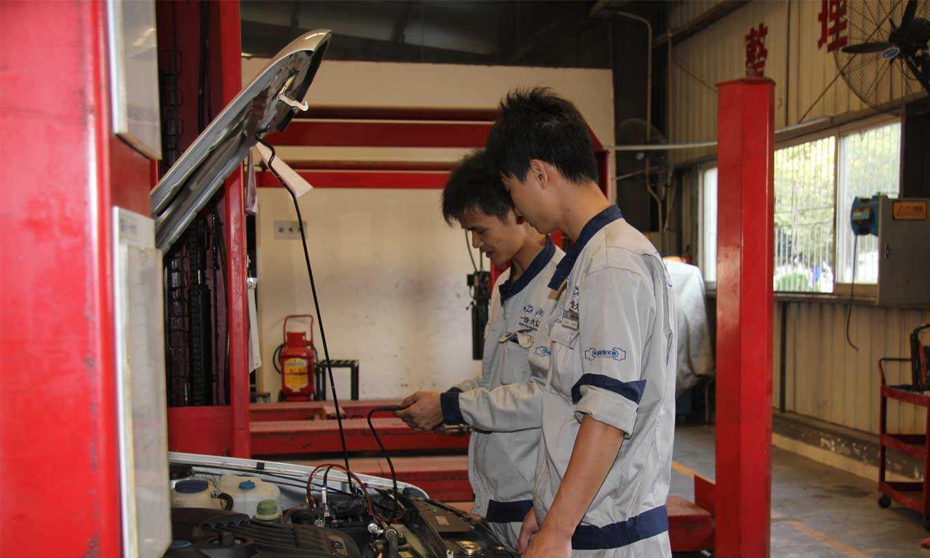 为什么不建议去汽修厂做保养？汽修工酒后吐真言，后悔没有早知道