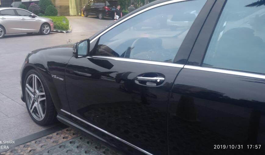 南通如皋街头实拍奔驰S65L AMG，侧标非常亮眼！