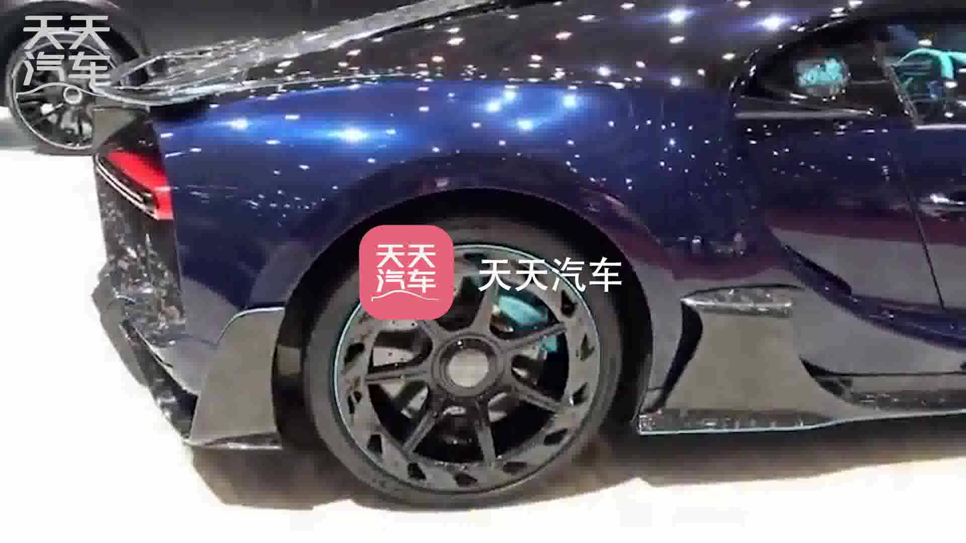 车展逛布加迪展台豪车真好看