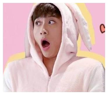 主持人故意叫错张一山的名字,山哥实力回怼嘲