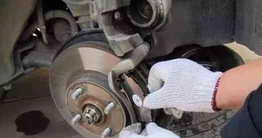 春节长途自驾回家，记住做好出行检查，这几步都不能少