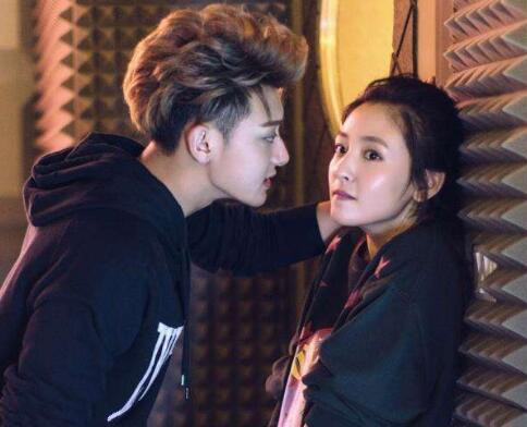 夜空中最闪亮的星郑柏旭手机铃声是什么 网友