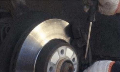 汽车行驶6万公里的时候，这些配件都要更换，不然汽车会提前报废