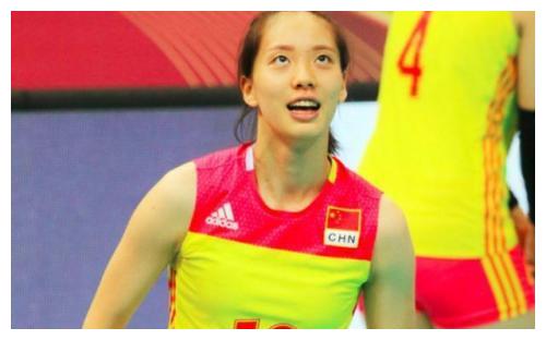 中国女排，郑益昕泰国首秀很失败，短板好明显，难怪郎平不选她