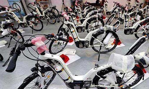 跟电动车彻底说再见，新车亮相，8元能跑100公里不充电