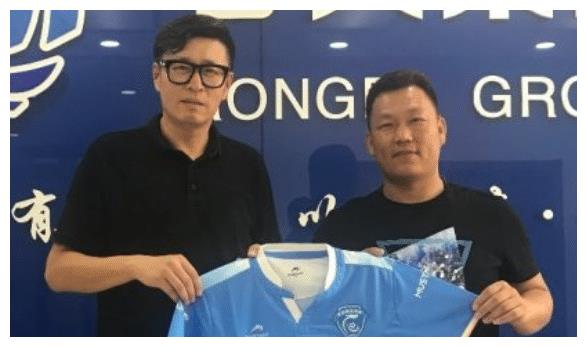 第十支职业足球队宣布解散!球员工资已被拖欠,只能送外卖养家了