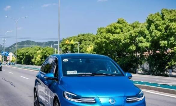 生活在城市的刚需一族，需要一辆什么样的车？