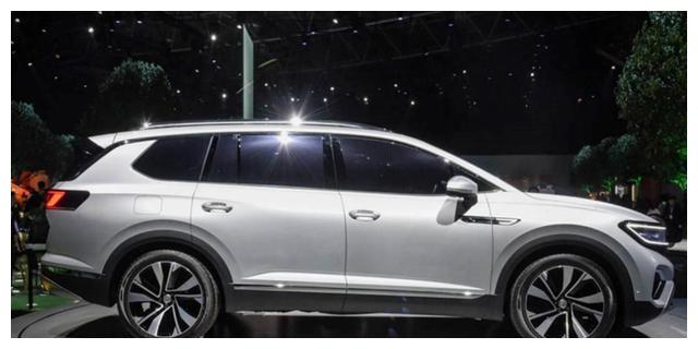 大众又出旗舰之作SUV,车身长度超过5米,搭配2.5T V6发动机