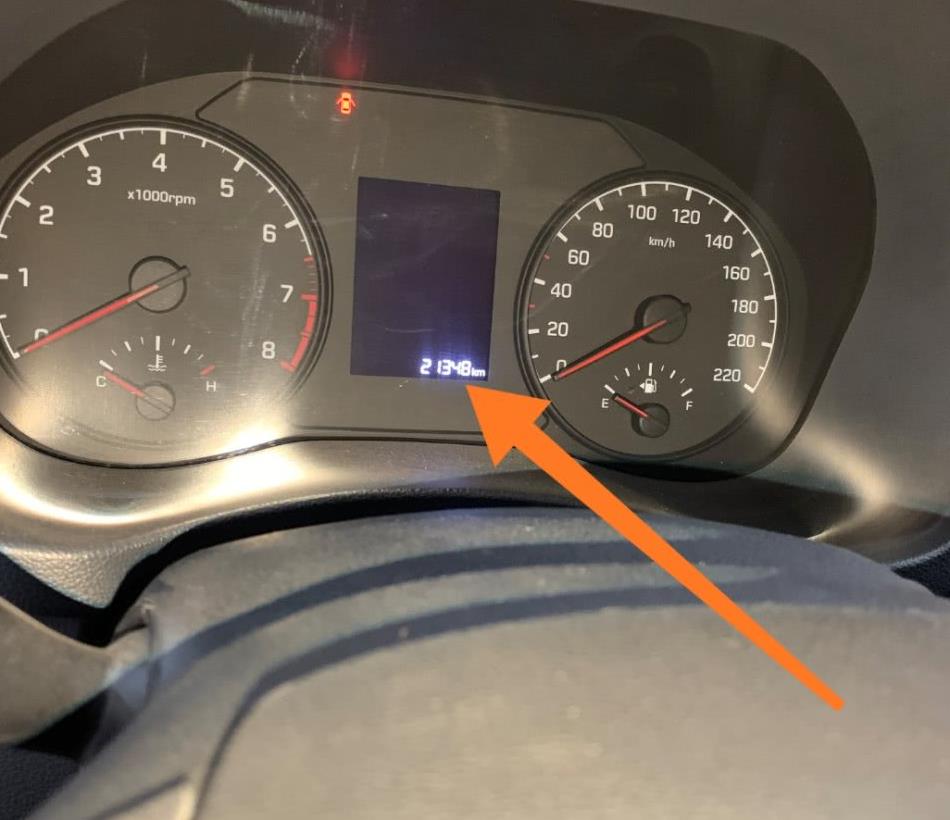 2万公里的发动机内部有没有积碳呢？师傅把内窥镜伸进发动机看！