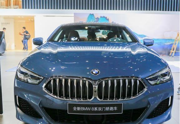 全新BMW 8系，科技豪华之配，拨动宝马粉的心