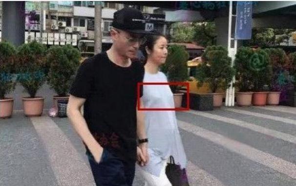 林心如公开二胎验孕棒:男孩女孩都有了,霍建华