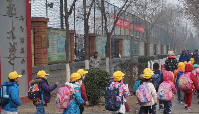 2019年外地人在北京上公立幼儿园条件,这些证