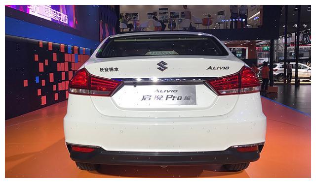 10万左右家用轿车,这款不仅省油,而且大件都是进口的