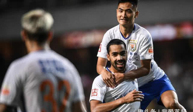 非华裔归化第一人即将诞生?鲁能赚大了,新赛季