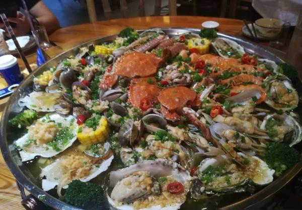 炭烧生蚝的蒜蓉非常好吃,如何才能做出这么好吃的蒜蓉?