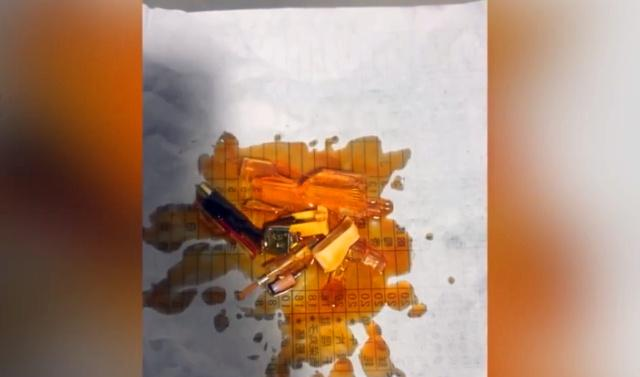 重庆一火锅店红油锅突然爆炸,一查监控竟是有人往锅中扔打火机