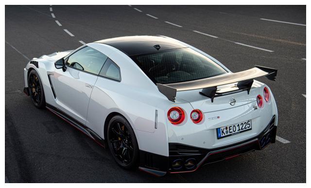 2020年日产GT-R NISMO,在德国Lloydz赛道正式亮相!