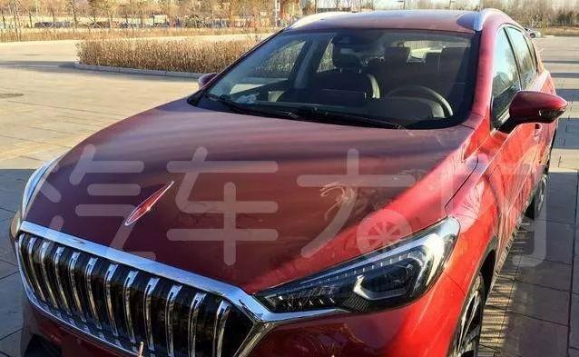 内饰酷似奥迪A六,两种续航版本,红旗E-HS三量产版实拍