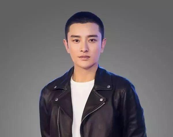 贾乃亮分享爬山视频, 这两点暴露与李小璐感情