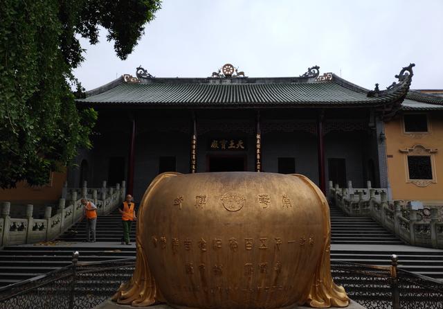 寻佛广东韶关南华寺禅宗六祖慧能本来无一物何处惹尘埃