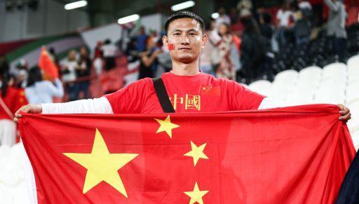 足球丨U25参加中国杯!西班牙人签球星!冯潇霆