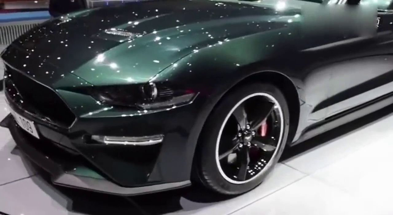 最能吼住场面的初级跑车，这颜值太霸气了，福特野马进口版！