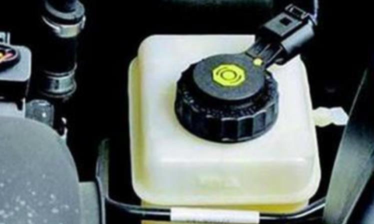 汽车保养有诀窍，换2个，检查2个，不懂很容易被忽悠