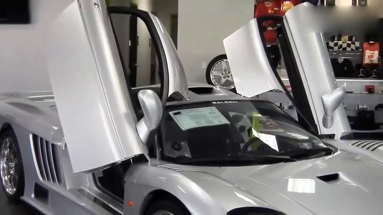车展实拍Saleen S7，售价55万美金的中置引擎超跑