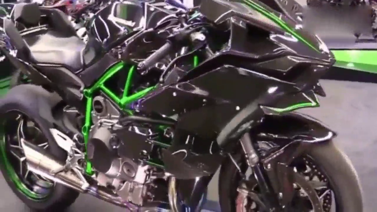 2018款川崎忍者H2R，唯一能与超级跑车比速度的重机车，厉害了！