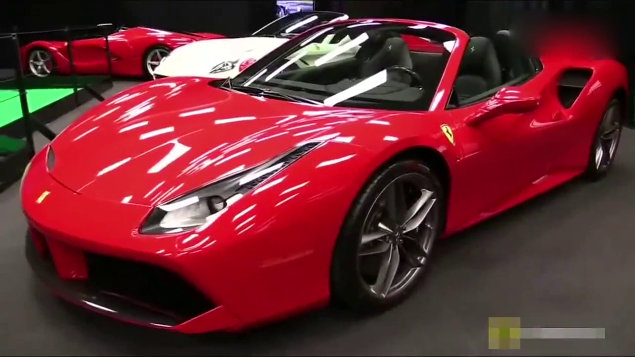 外形真是帅气华丽屌炸天！法拉利488 GTB车展实拍