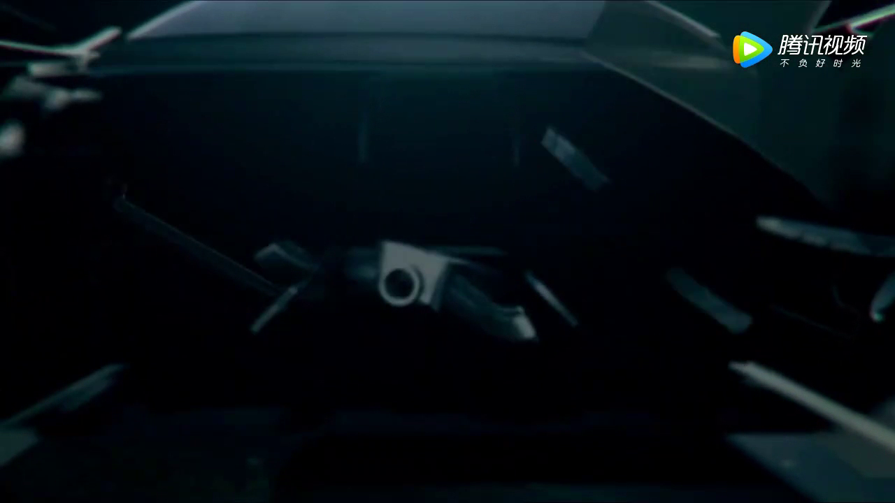 昨天跟着老板去选婚车，这敞篷跑车打开方式也太帅气了！