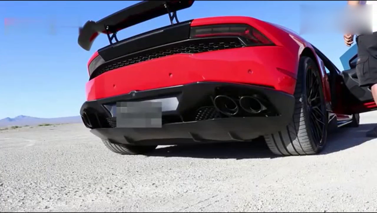 当狙击枪对准兰博基尼，才知道跑车的质量！