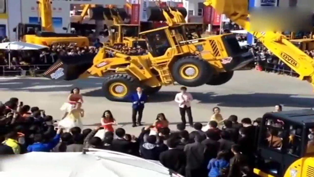 这次车展办得非常成功 司机太给力了！