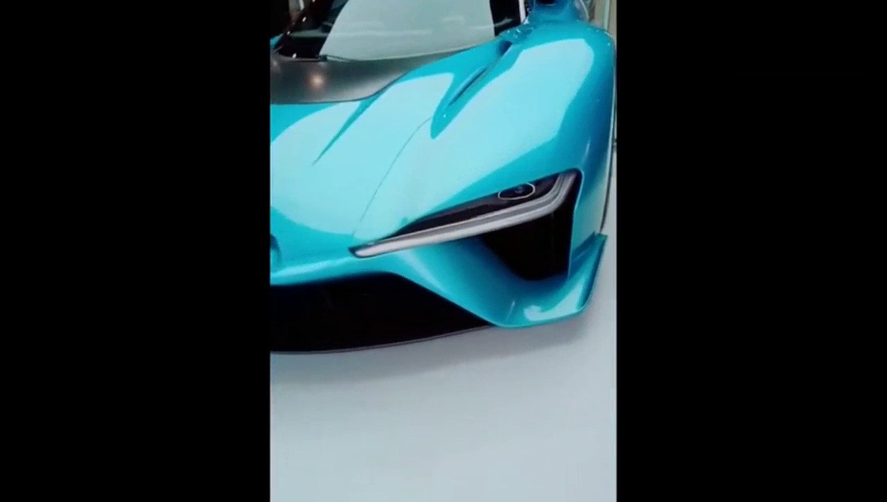 国产跑车，蔚来ep9，大灯很犀利