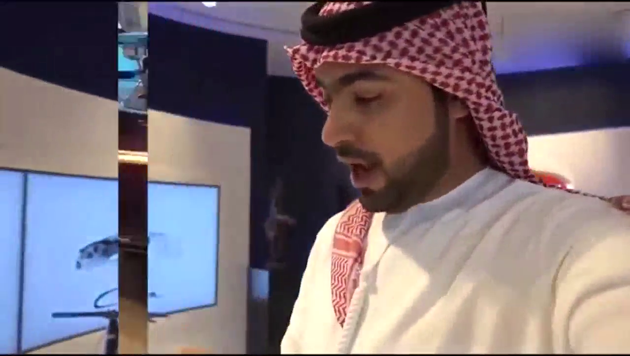 超级跑车布加迪加上有迪拜王子试驾，太有气场了！