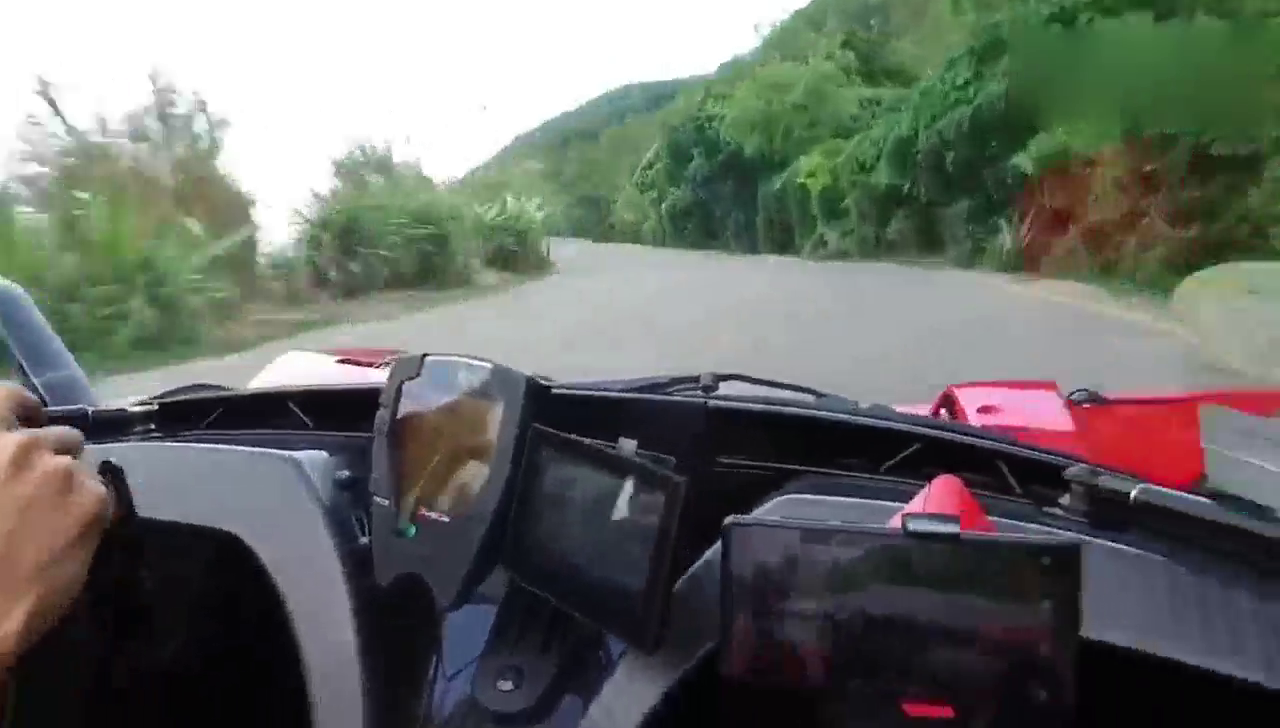 街拍土豪的KTM跑车