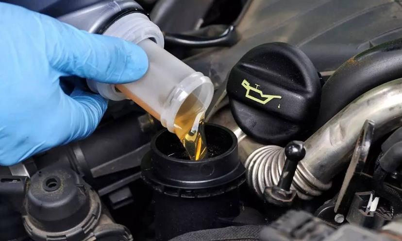 冬天开车的4大“禁忌”！提前搞懂，别因无知亲手毁掉你的爱车