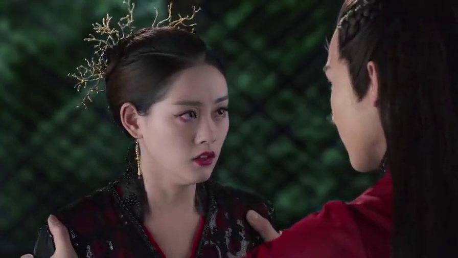 三生三世十里桃花:玄女十分愤怒,指责白浅有了墨渊还跟抢离镜