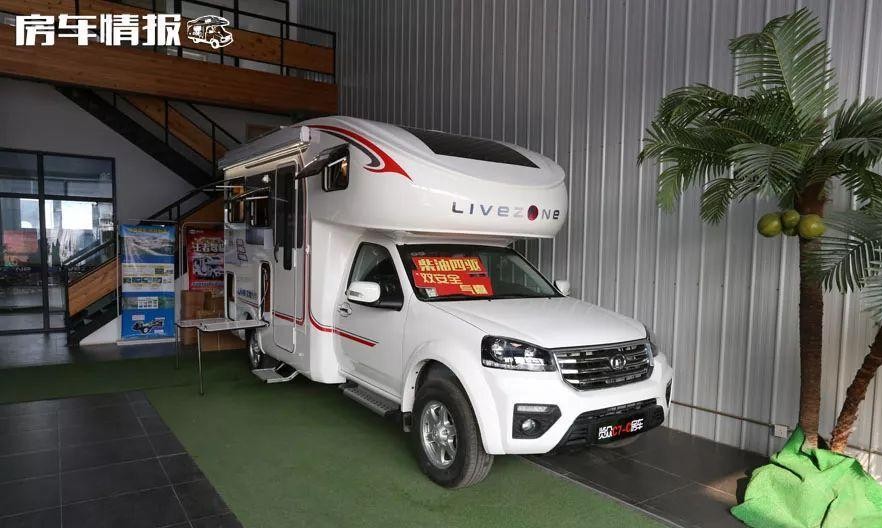 这款房车27.88万，你没见过的4座4卧新布局，适合一家4口旅行