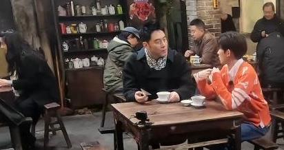 王源回家录制综艺,林依轮很爱搞事情,关注点却