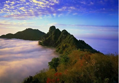 春季万人游 我在南宫山与春天撞个满怀