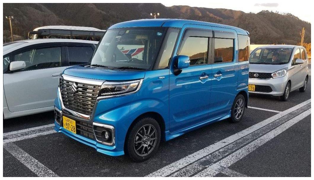 别再花冤枉钱了，入手新能源汽车，这几种车险根本不用买