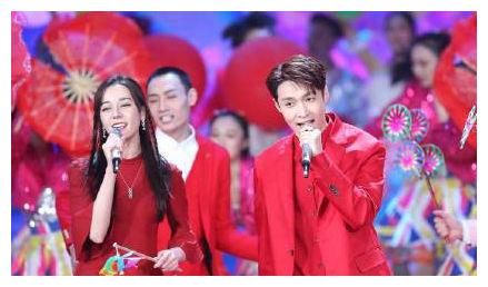 张艺兴认识迪丽热巴吗