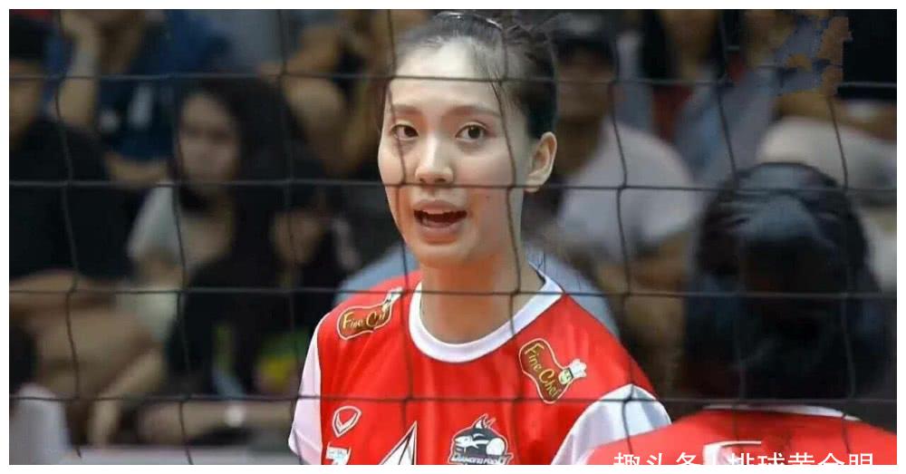 中国女排，郑益昕泰国首秀很失败，短板好明显，难怪郎平不选她