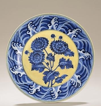 盛世皇廷拍卖-宣德时期的蓝釉白釉雪花蓝釉黄釉孔雀蓝釉详解