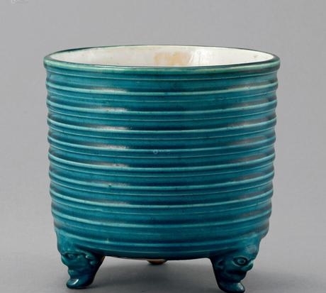 盛世皇廷拍卖-宣德时期的蓝釉白釉雪花蓝釉黄釉孔雀蓝釉详解