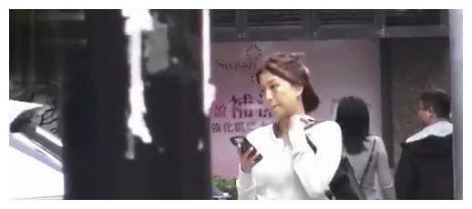 黄宗泽和女友拍拖四年，又劈腿陈浩民狼吻女星，幸好胡杏儿没嫁他