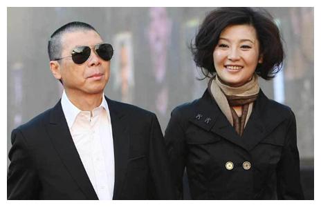 徐帆不敢给冯小刚生孩子，知道真相的我眼泪几乎掉下来