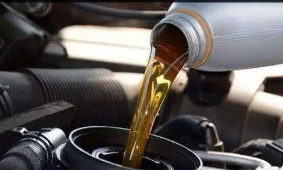 5000公里换机油？别忽悠人了，小心发动机提早报废！